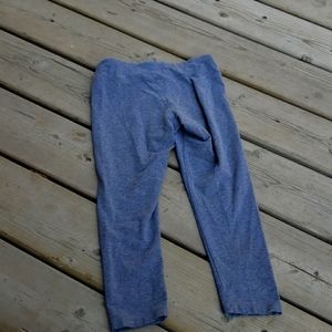 I am selling garage capris